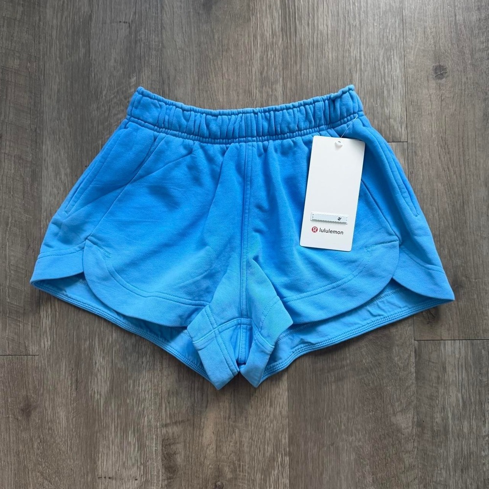 Lululemon Scuba OS MR Dolphin Hem Short 3" Ocean Blue Wash XXS LW7DQSS